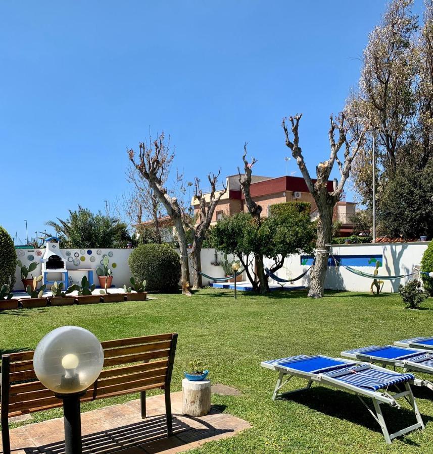 Casa Vacanze Costa Marina Fregenae Exterior foto